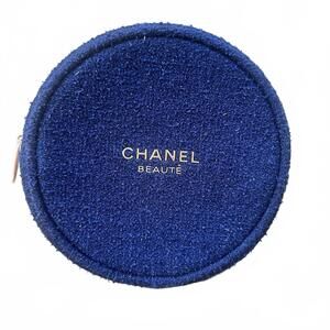 Chanel Makeup Case 2025 Holiday Round Zipper Pouch Sparkly Navy Blue